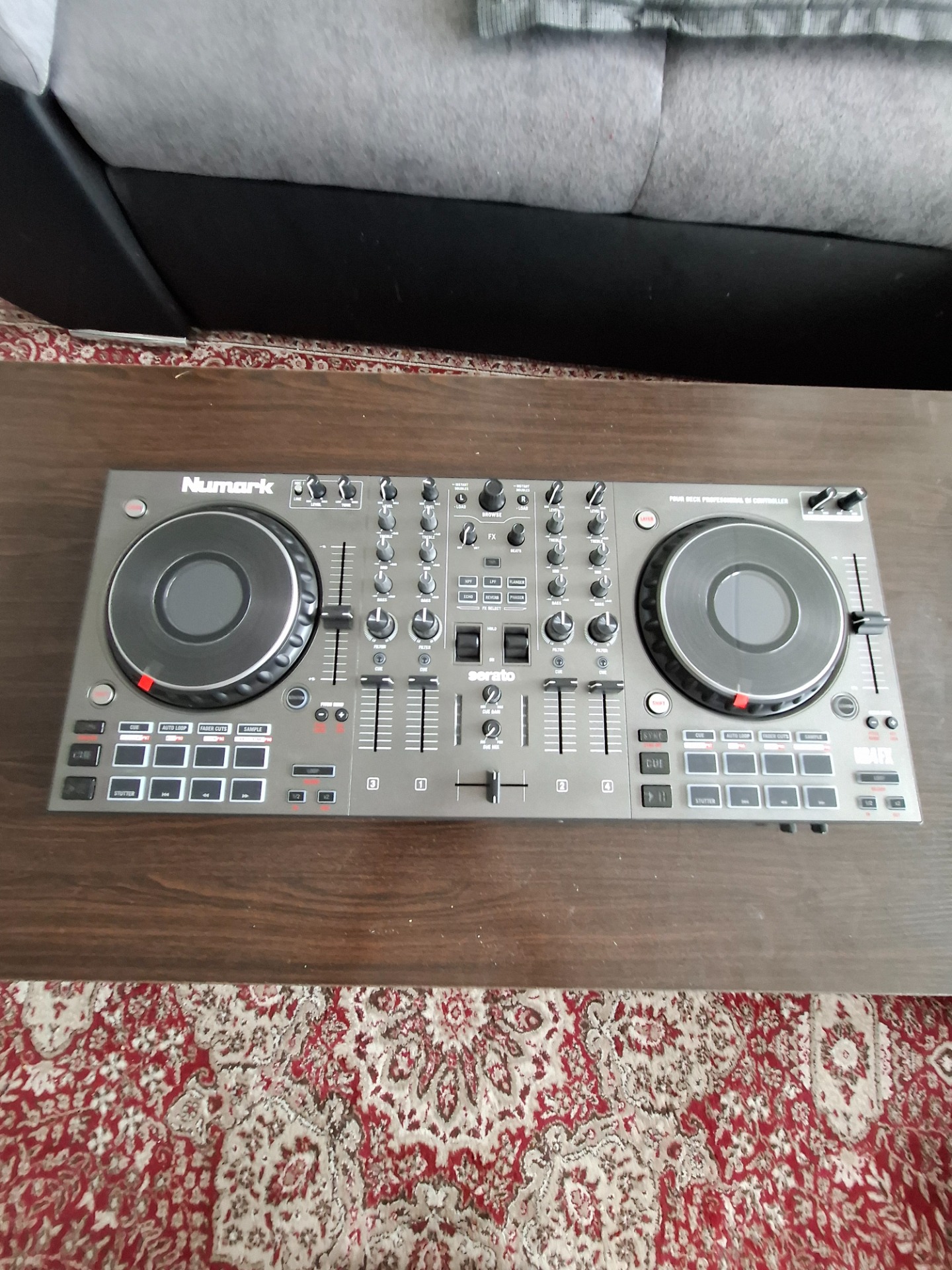 Platine à mixage numark ns4fx